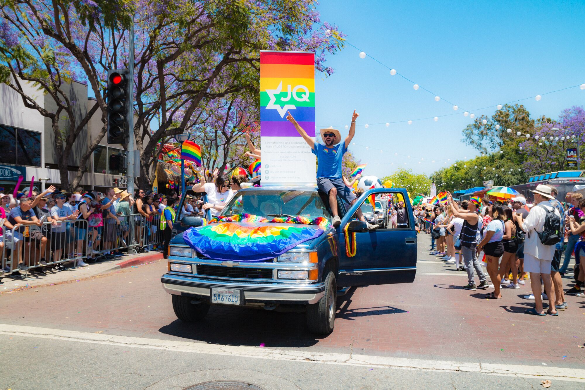 PrideFloat2